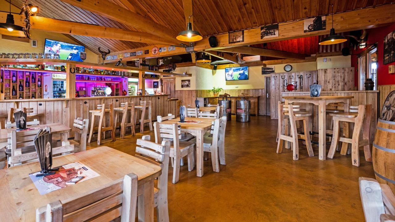 מארל Roadcamp - American Motel & Sportsbar מראה חיצוני תמונה
